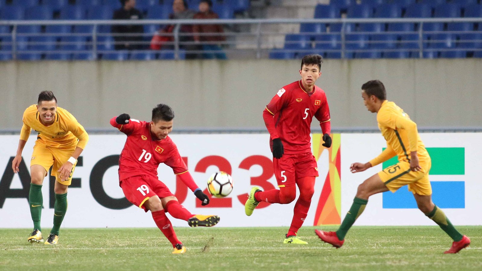 Các cầu thủ sau giải U23 Châu Á liên tục gặp "vận rủi".